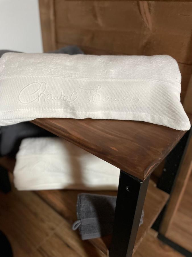 La Maison Du Pere Pilon Avec Petit Dejeuner 瓦兹河畔欧韦 外观 照片